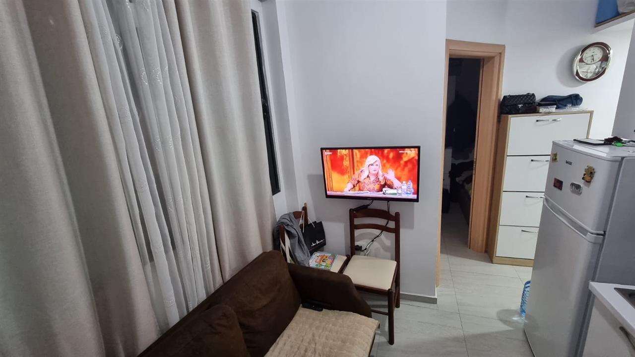 Garsoniere e adoptuar ne 1+1 te vogel.