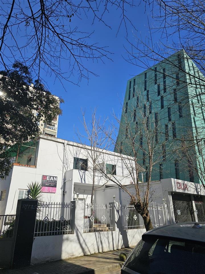 Shitet ambient me prespektive zhvillimi!