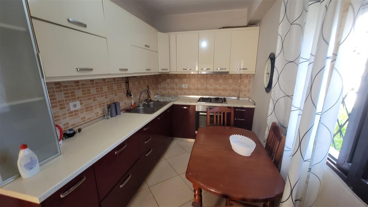 SHITET OSE JEPET ME QIRA 1+1 NE PLAZH