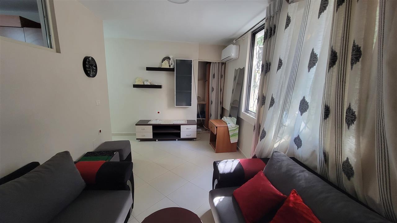 SHITET OSE JEPET ME QIRA 1+1 NE PLAZH