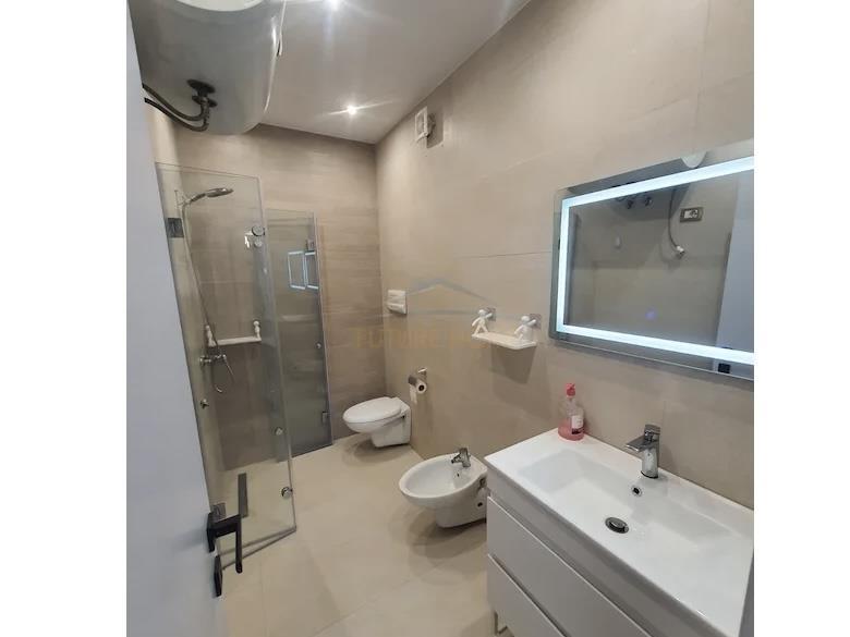 Qera, Apartament 2+1 Myslym Shyri