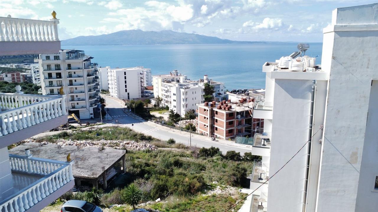 Shitet tokë në Sarandë