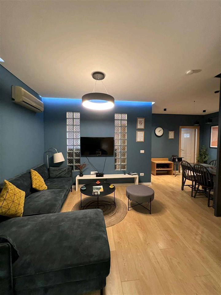 Apartament me qera 2+1 , tek Shallvaret / Tirane