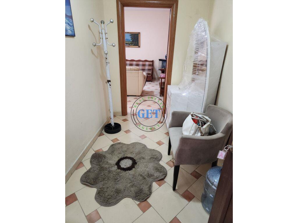 Qira, Apartament 1+1+2 ballkone,Plazh, Durres