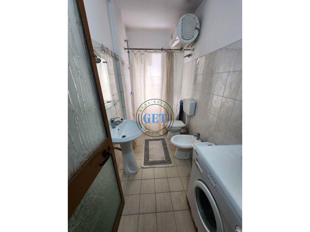 Qira, Apartament 1+1+2 ballkone,Plazh, Durres