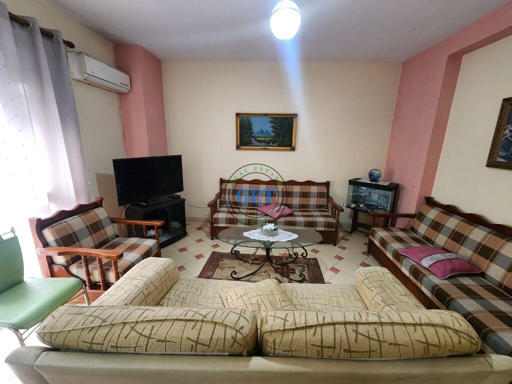 Qira, Apartament 1+1+2 ballkone,Plazh, Durres