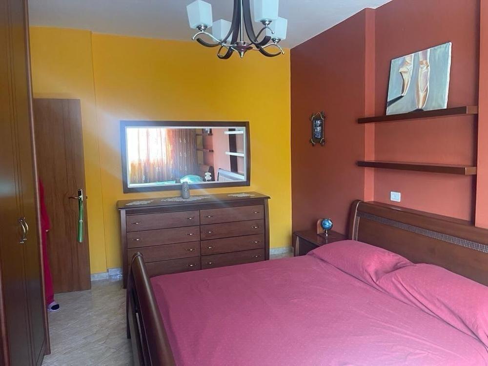 Apartament perballe detit