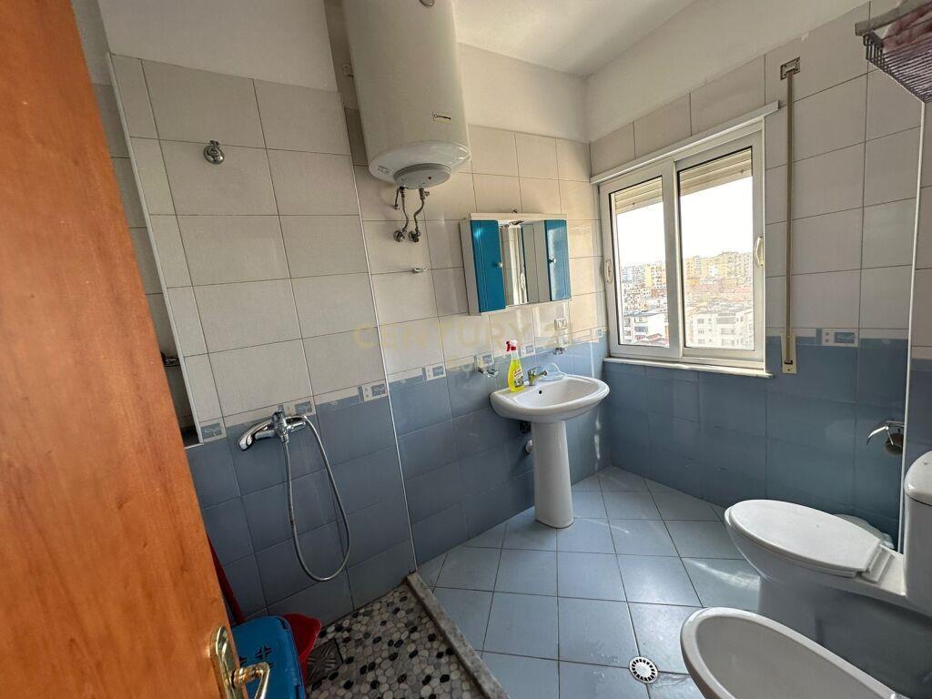 SHESIM APARTAMENT 2+1+2 (+2BALLKONE) TOTALISHT I MOBILUAR NE