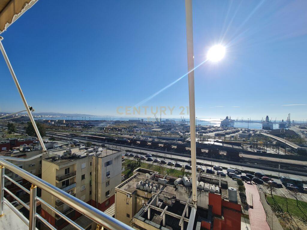 SHITET APARTAMENT 2+1+2 NE DURRES PAMJE DETI!