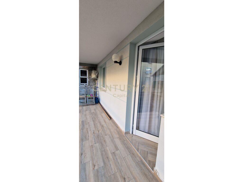 Apartment 1+1 me qira ne Xhamllik 500 €