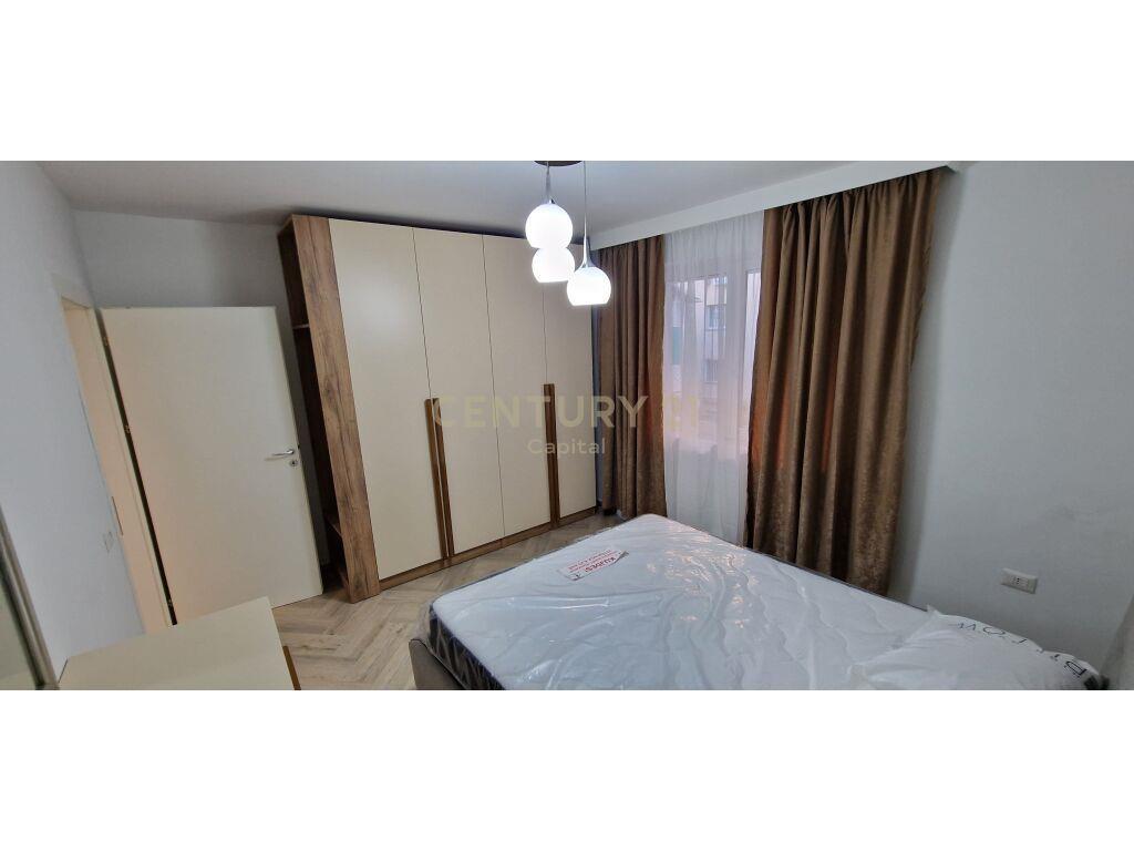 Apartment 1+1 me qira ne Xhamllik 500 €