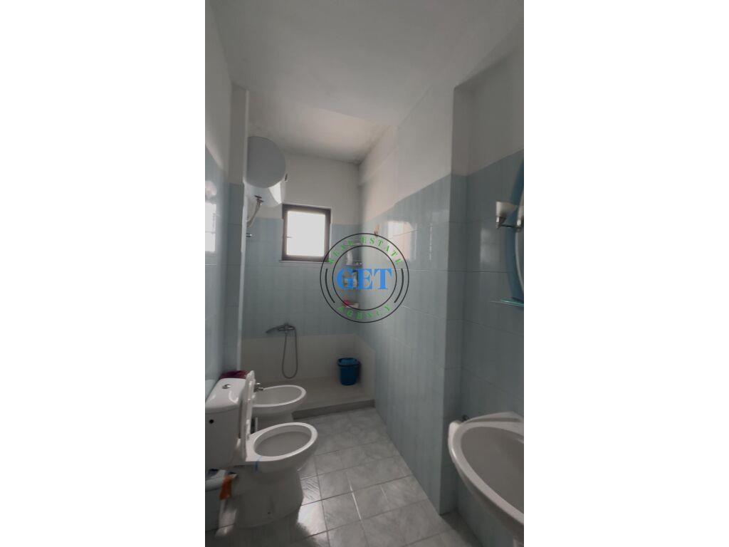 Disponojmë për shitje një super Apartament 3+1+2 Ballkone, p