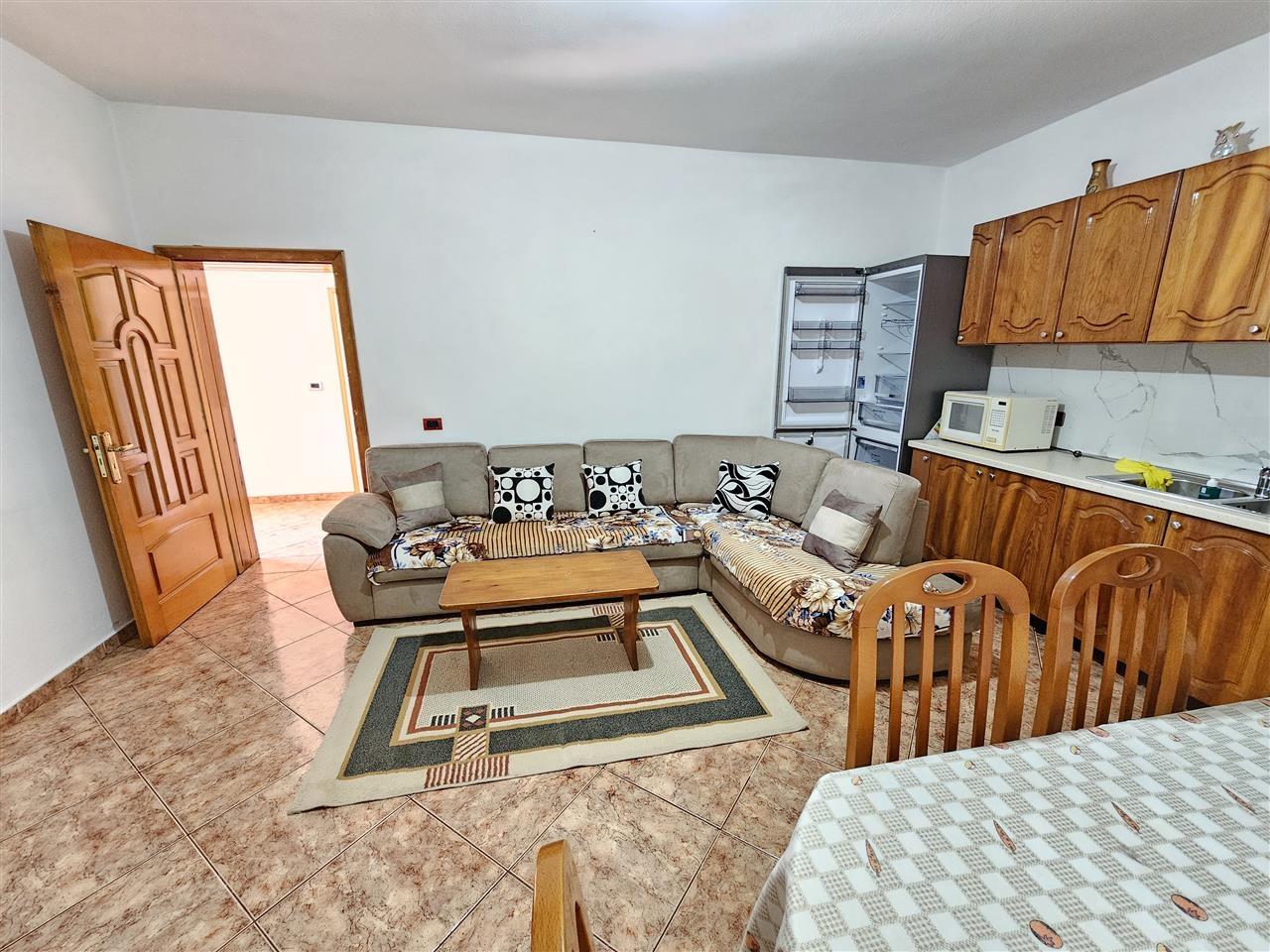 APARTAMENT ME QERA 2+1 , RRUGA PETRIT CASLLI , DON BOSKO