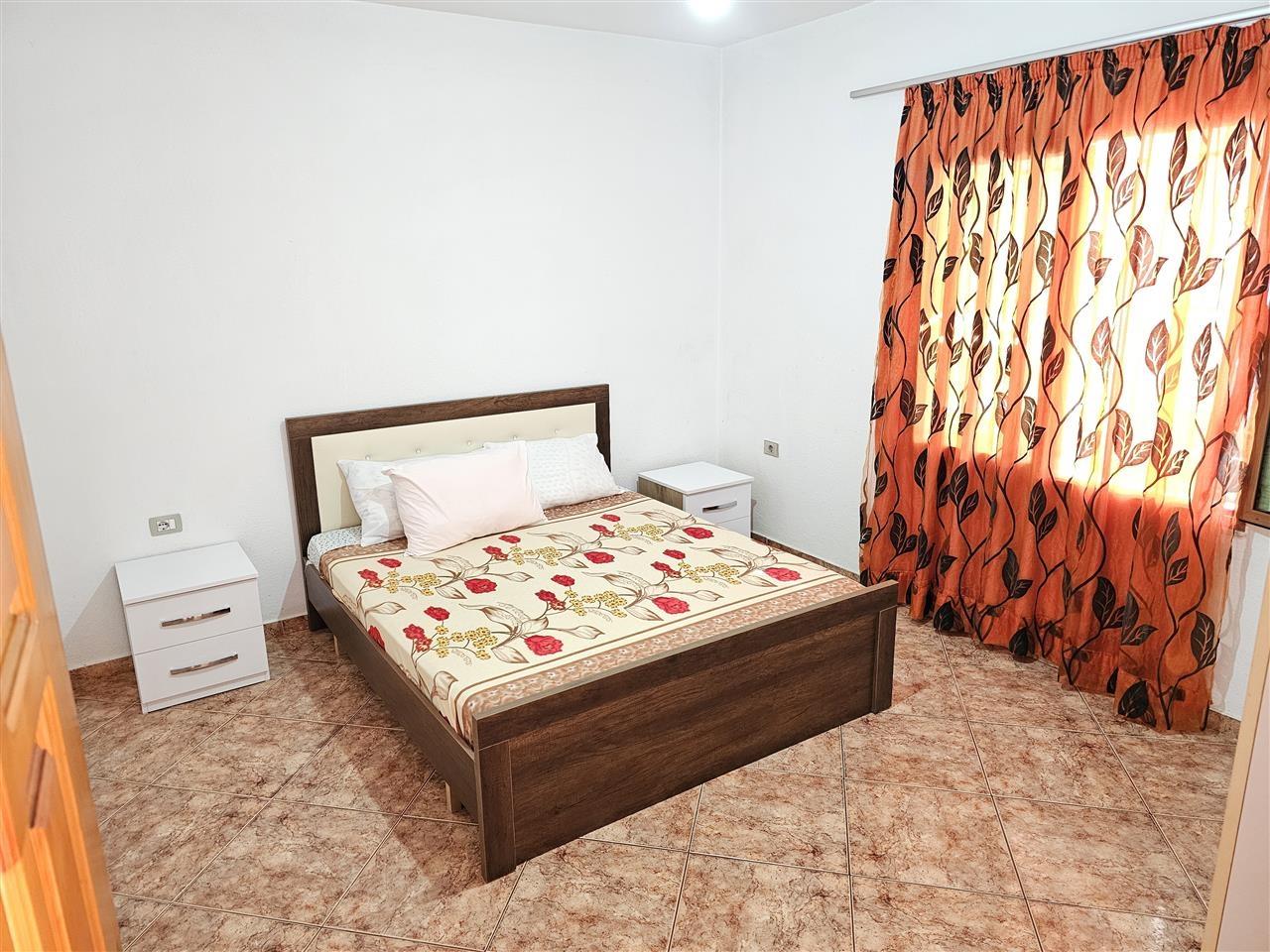 APARTAMENT ME QERA 2+1 , RRUGA PETRIT CASLLI , DON BOSKO