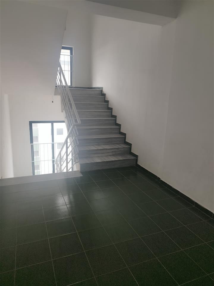 Shitet Apartament 2+1 pallat i ri lgj 1 maj pran best seller