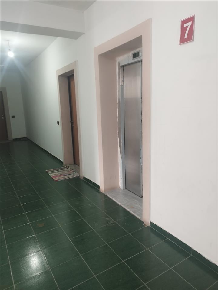 Shitet Apartament 2+1 pallat i ri lgj 1 maj pran best seller