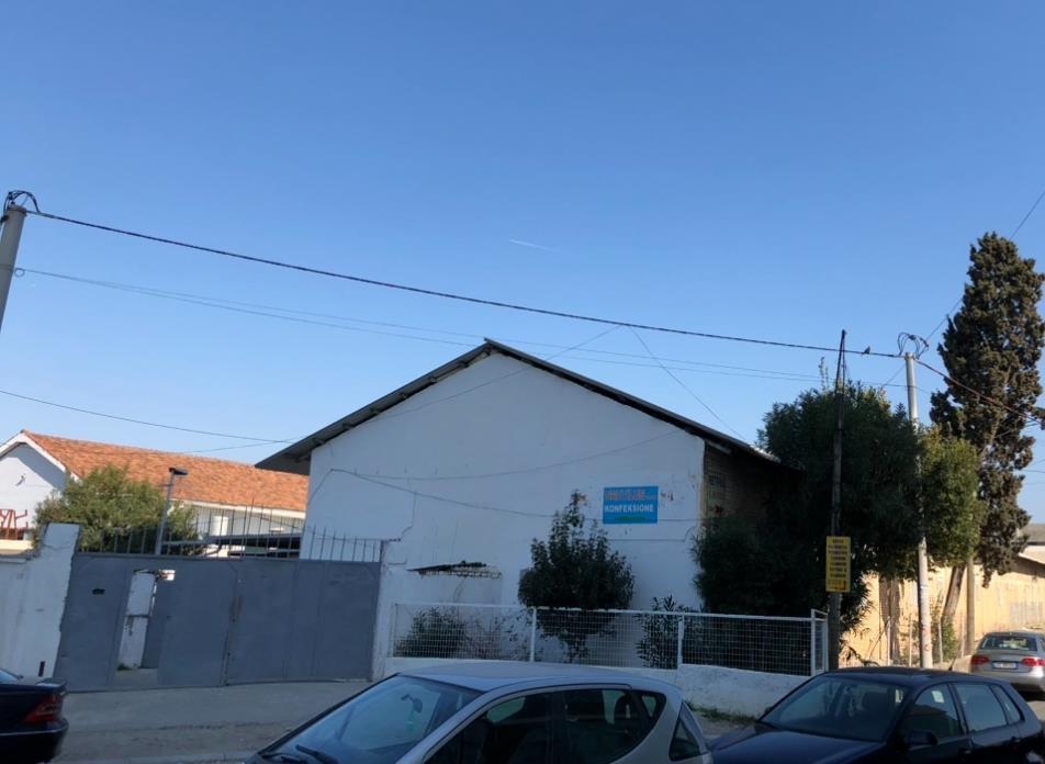 Shitet kapanon Shkozet