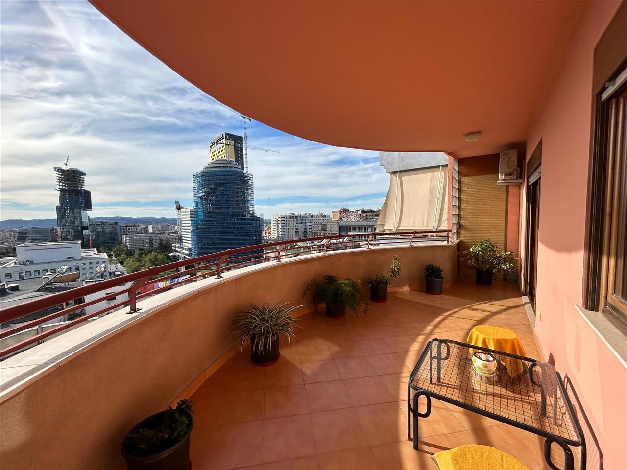 JEPET APARTAMENT 1+1 ME QERA AFER QENDRES.