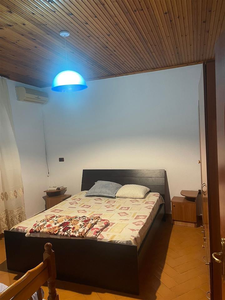 Jepet me qira apartament 1+1 ne qytet te Studentit