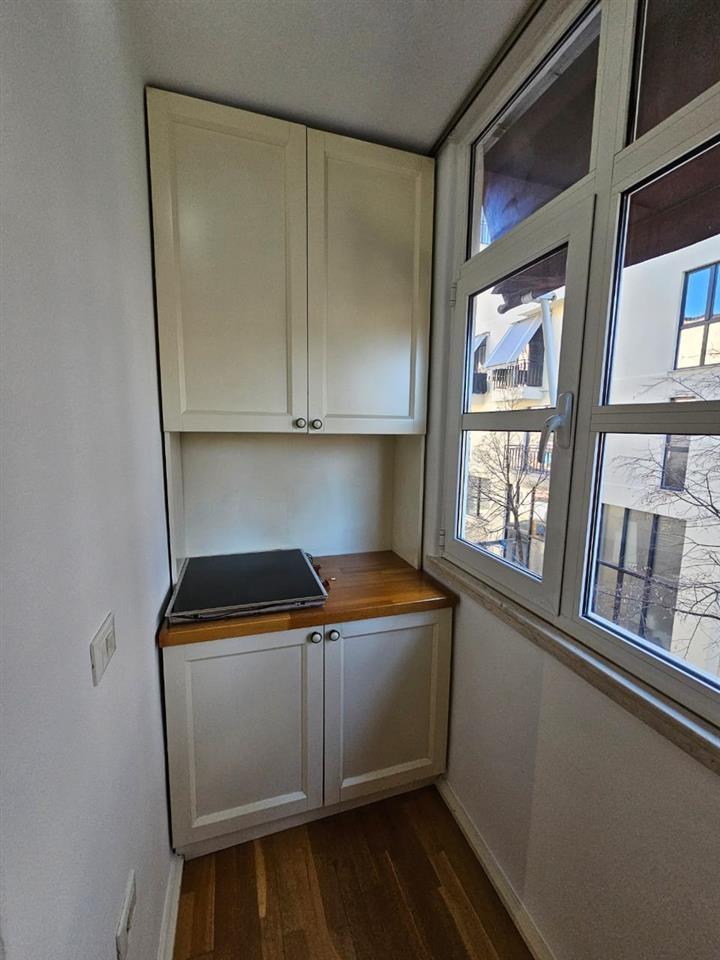 Apartament (1+1) për qira pranë Vasil Shanto/NSHRAK