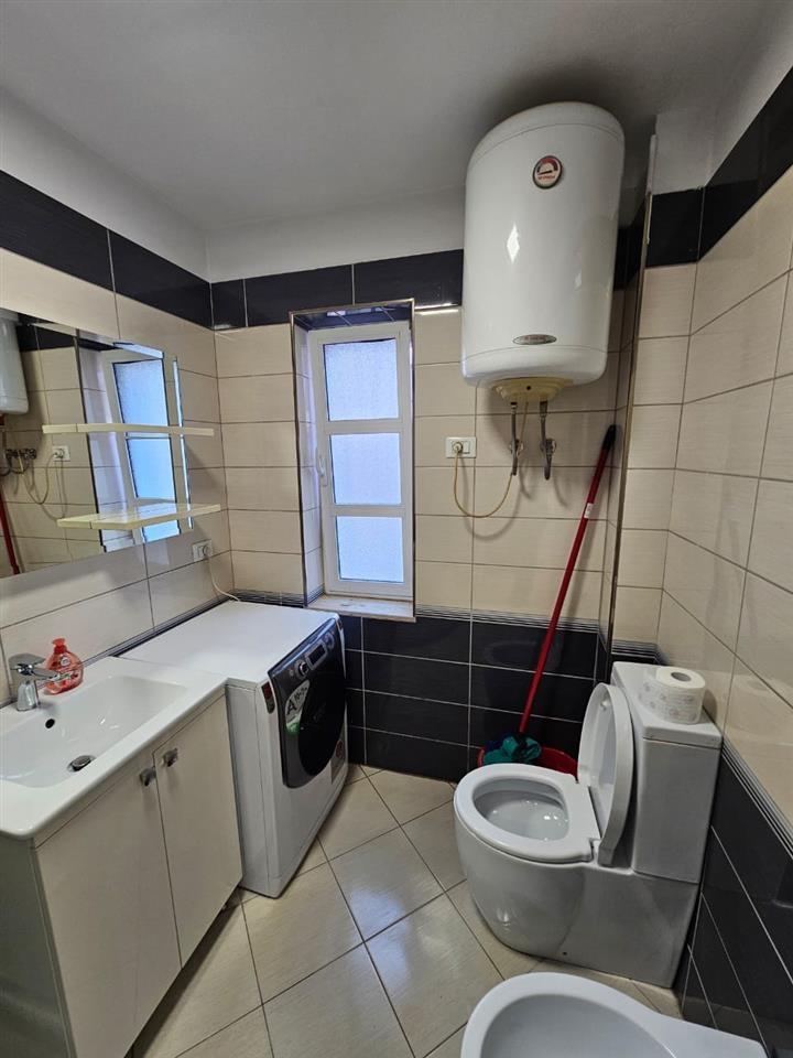 Apartament (1+1) për qira pranë Vasil Shanto/NSHRAK