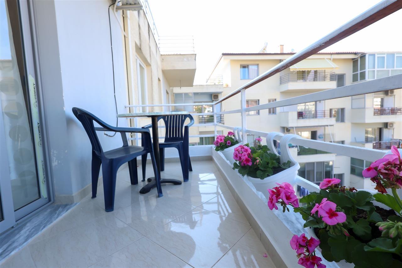 Jepet me qera apartament 1+1