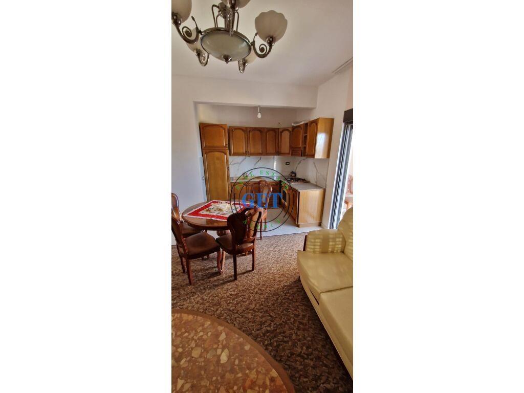 Jepet Apartament me Qera