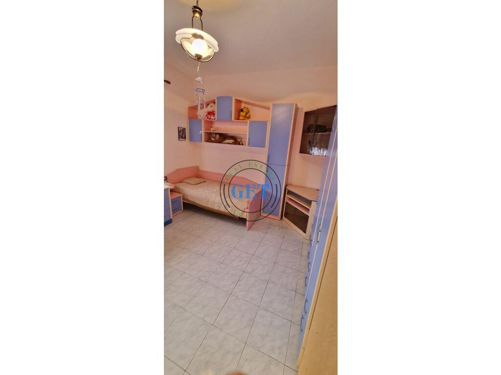 Jepet Apartament me Qera