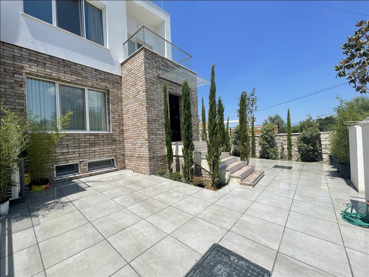 Vile qira Elysium Residence, teg