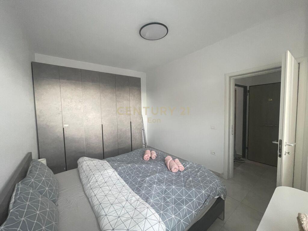 Apartament 1+1 në Plazh me Pamje nga Deti, Durres!