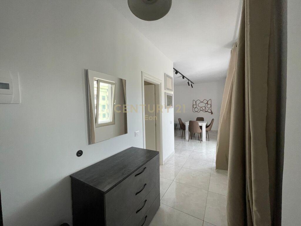 Apartament 1+1 në Plazh me Pamje nga Deti, Durres!