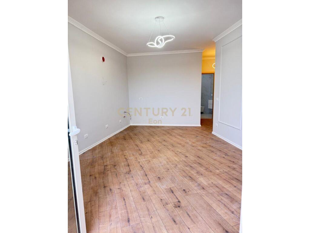 SHITET APARTAMENT 1+1 TE VILA E ZOGUT!