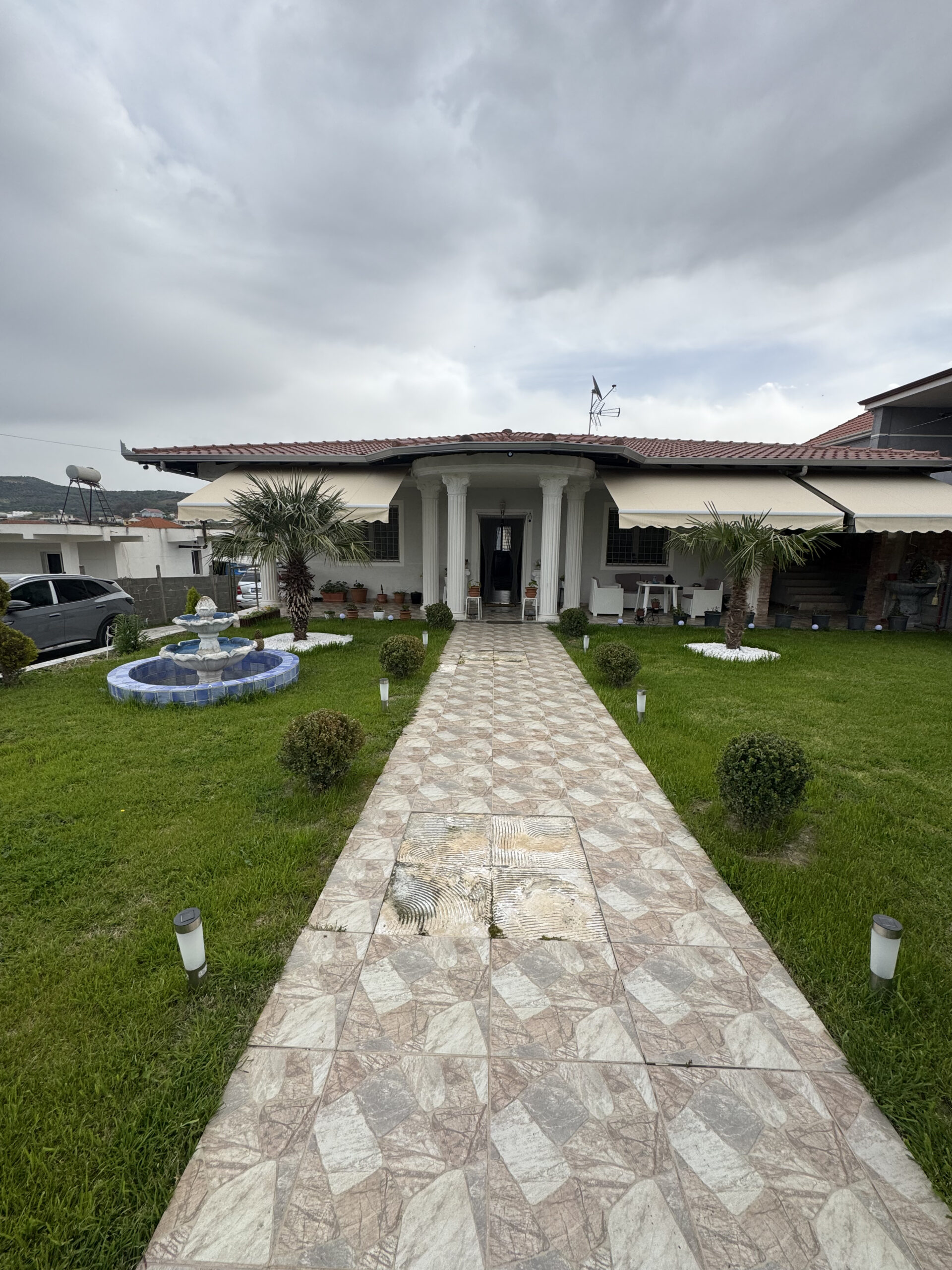 SHITET VILE ME TRUALL DHE TOKE