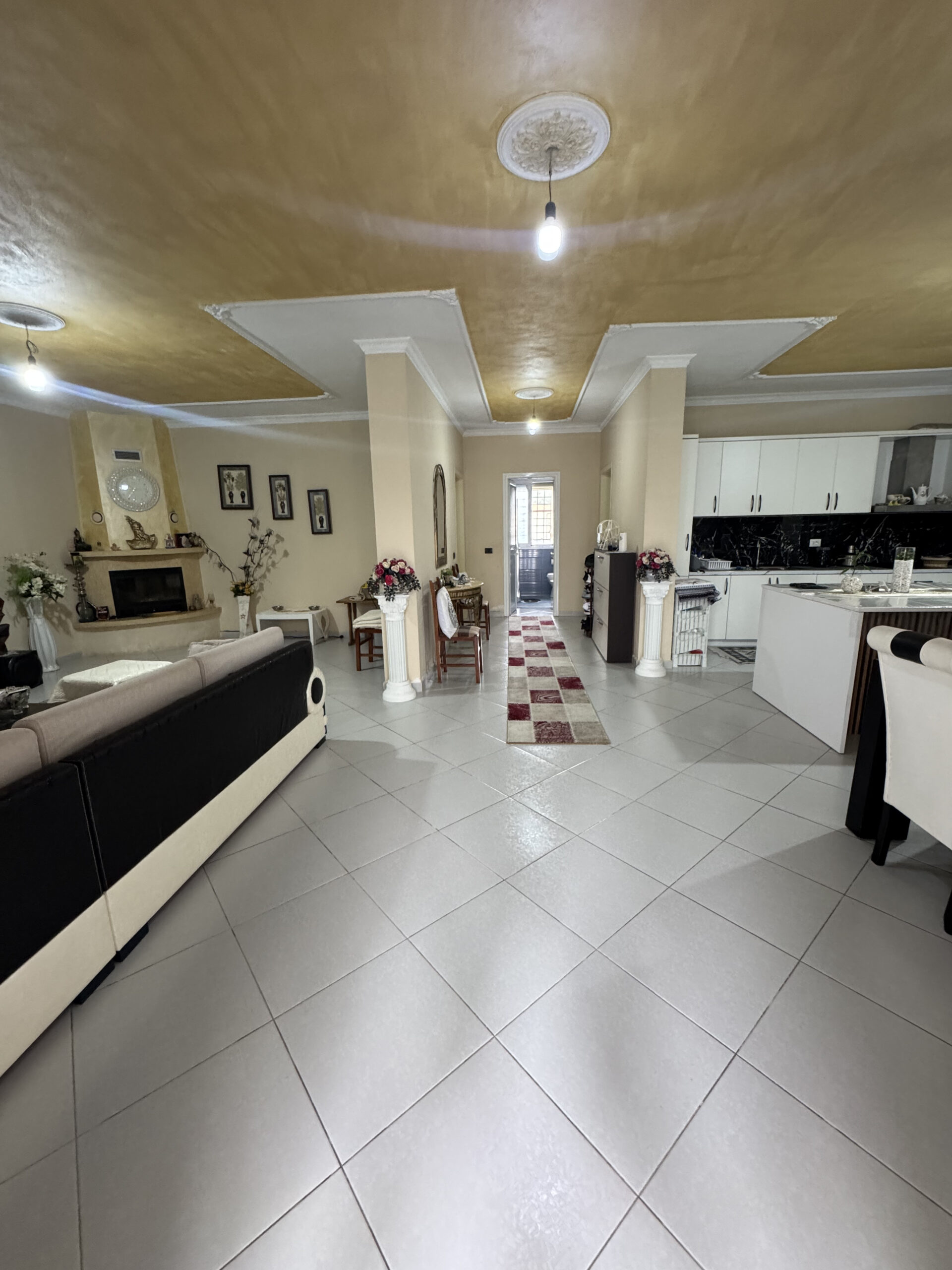 SHITET VILE ME TRUALL DHE TOKE