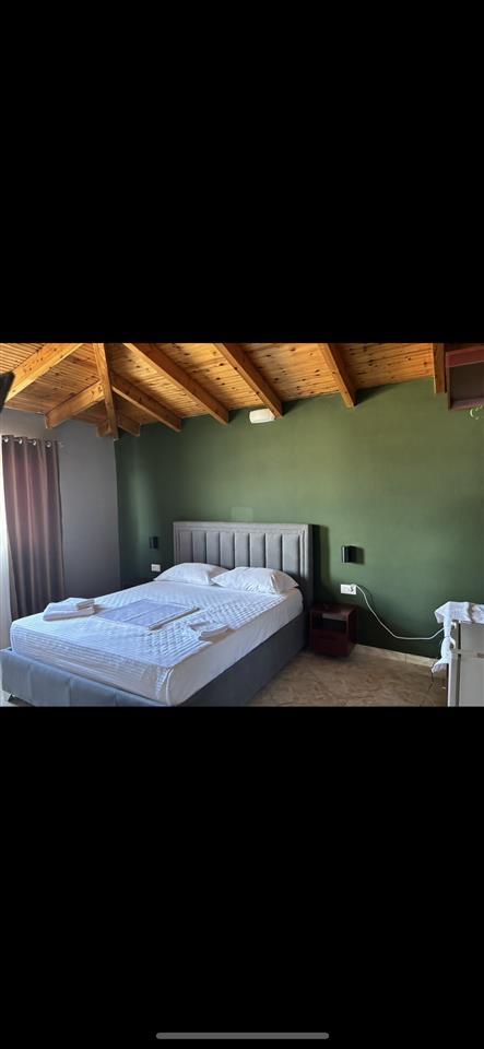 SHITET PAPAFINGO NE SARANDE KOMPLET KATI FUNDIT