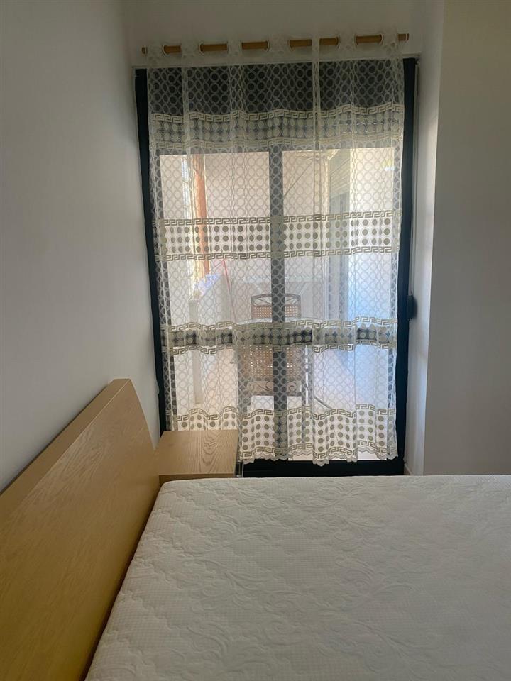 Jepet me qira apartament 1+1 tek rruga e kavajes
