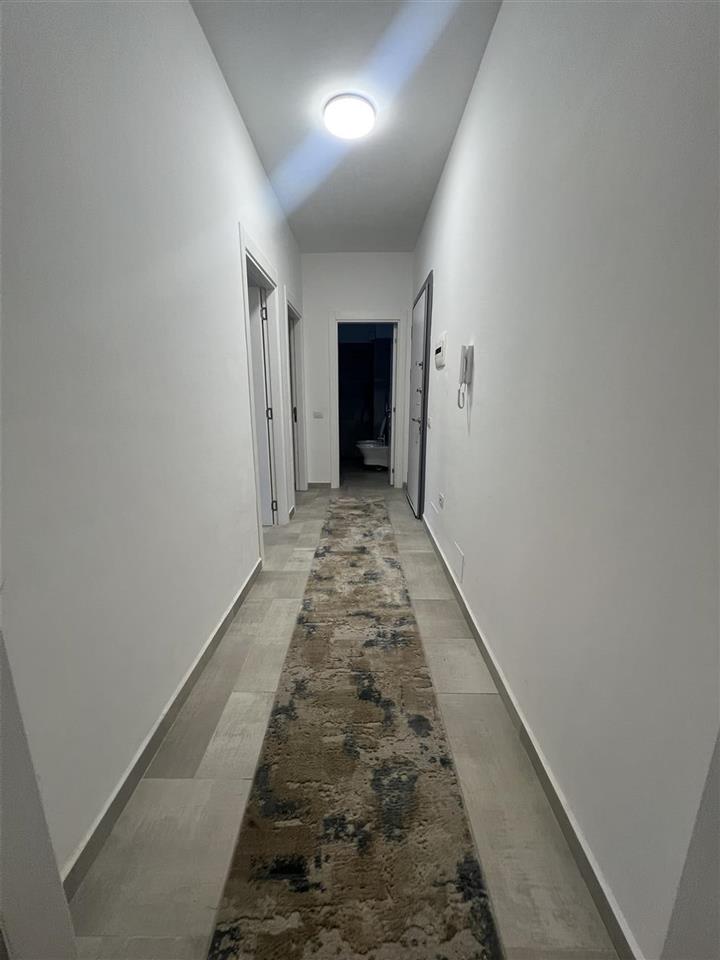 Jepet me qera 2+1 kati 8