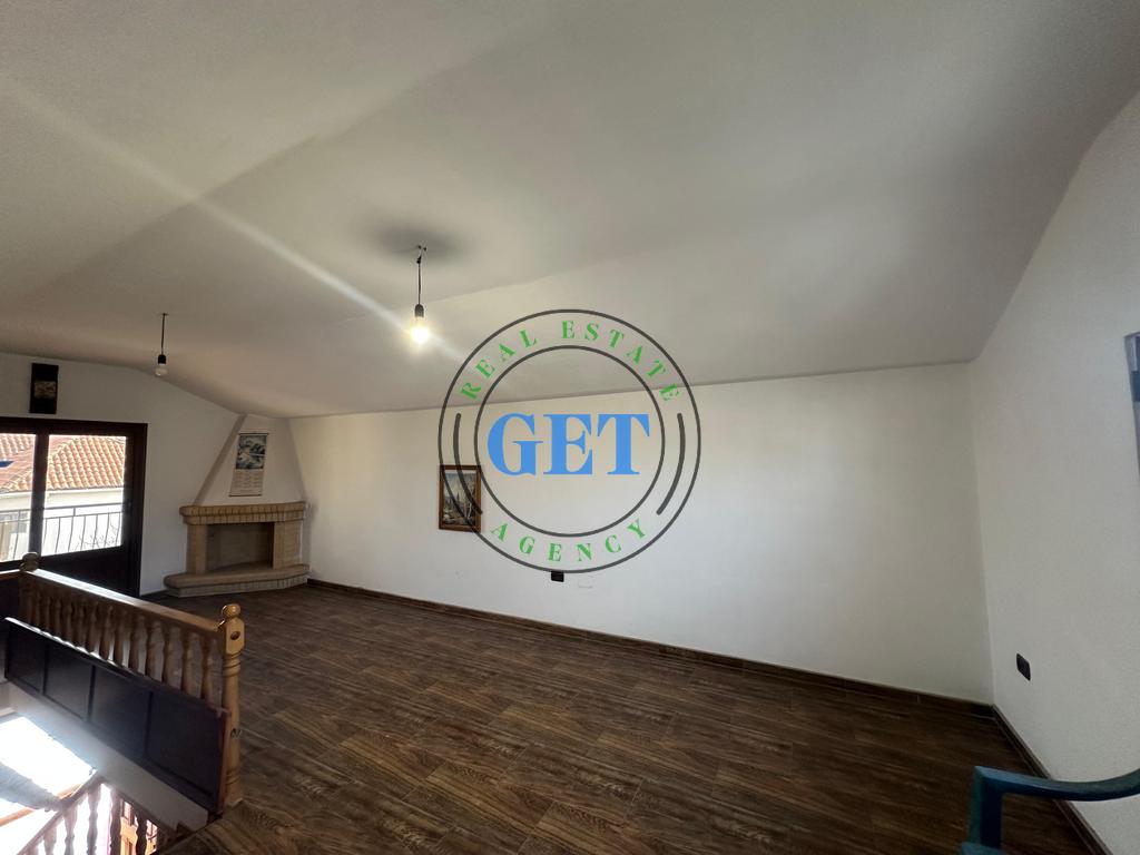 Shitet Shtepi Private 2 Kateshe + Papafingo