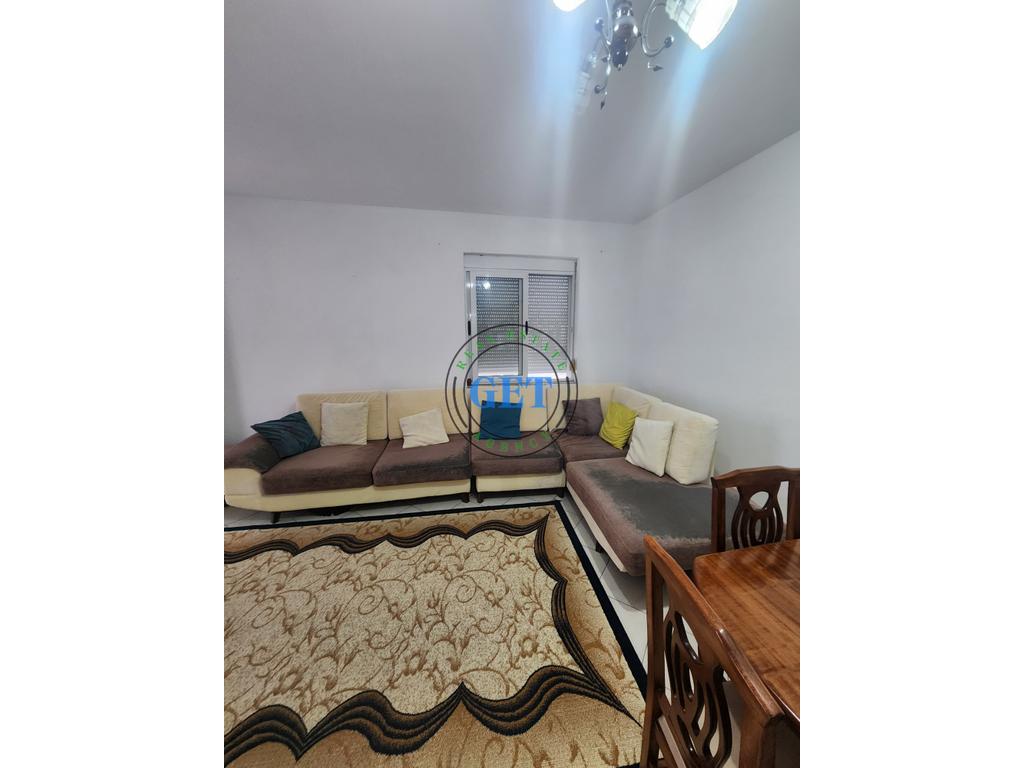Qira, Apartament 2+1, Spitali, Durres 300 euro