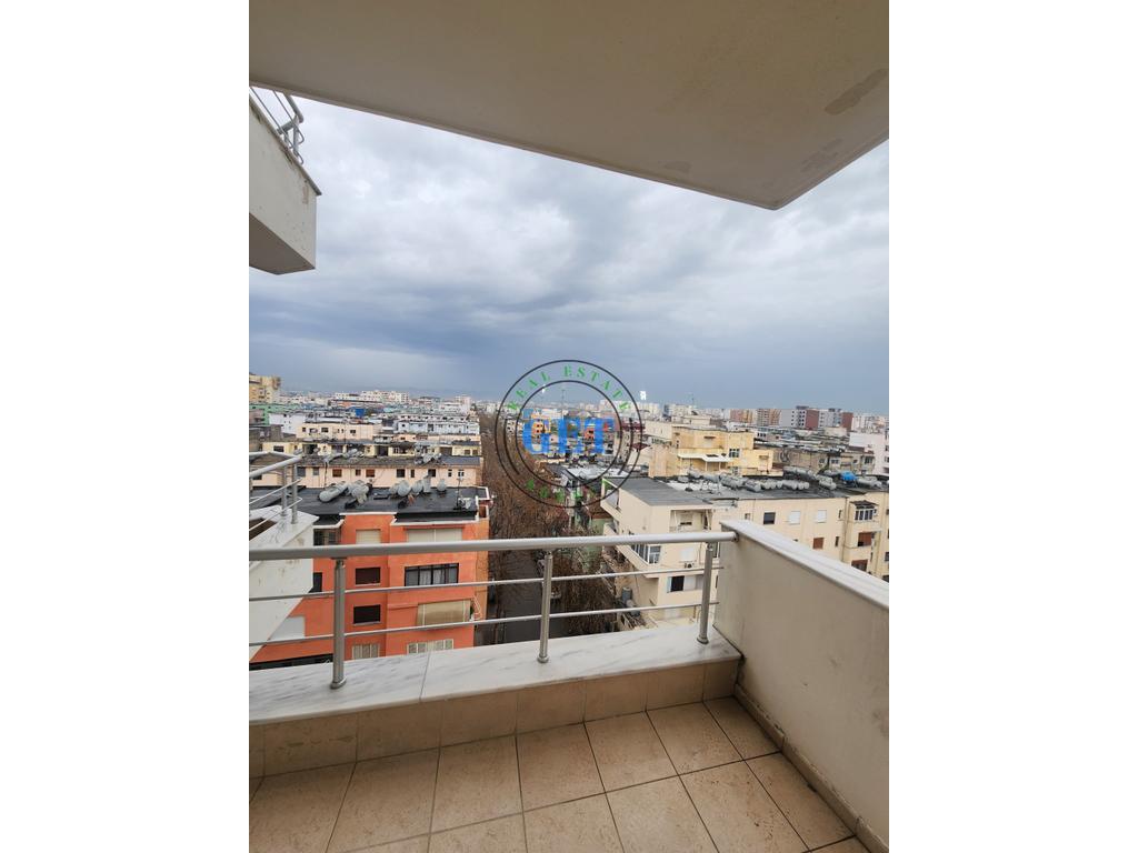 Qira, Apartament 2+1, Spitali, Durres 300 euro