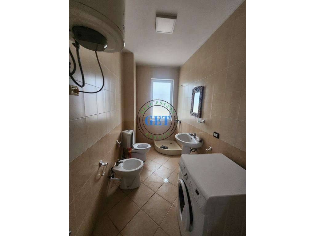 Qira, Apartament 2+1, Spitali, Durres 300 euro