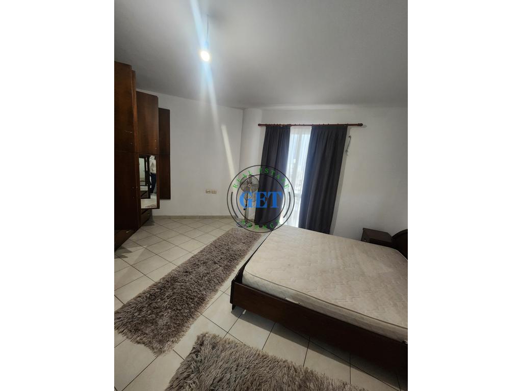 Qira, Apartament 2+1, Spitali, Durres 300 euro