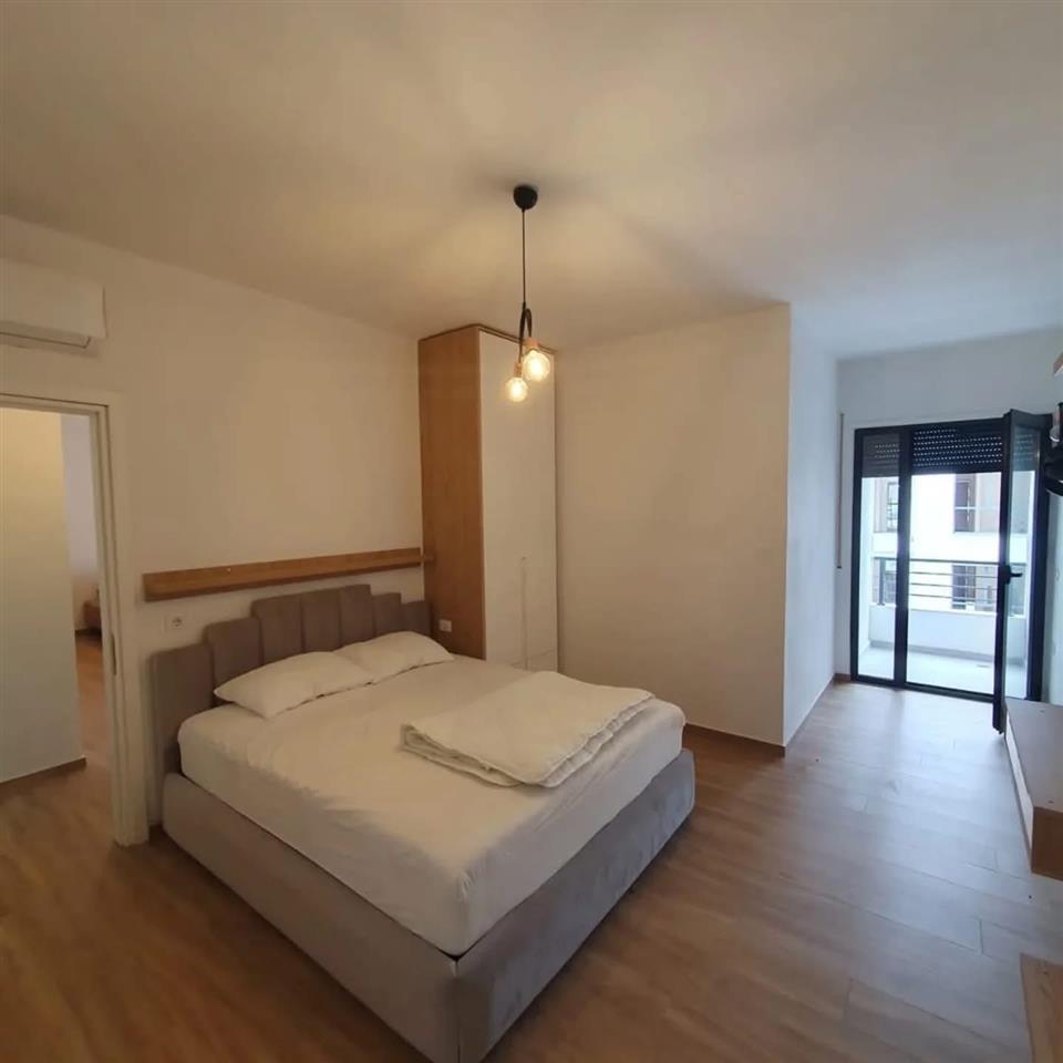 Apartament me qeta 2+1+2 ne Lungomare Vlore