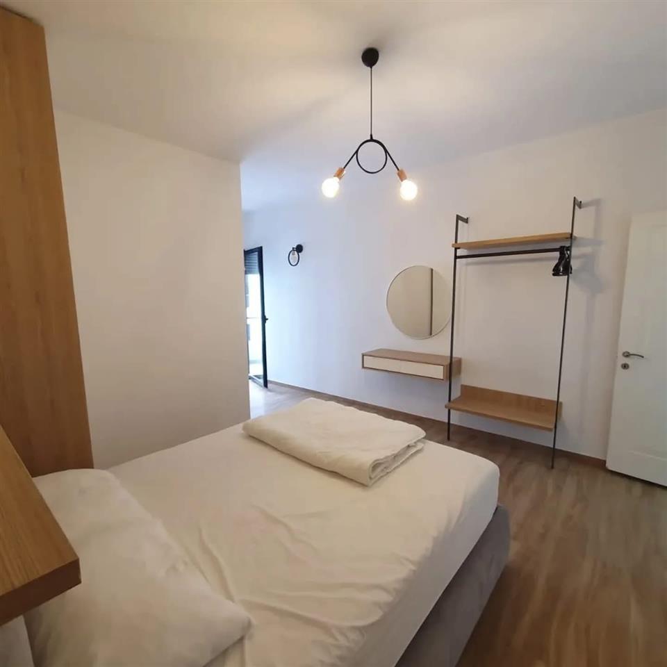 Apartament me qeta 2+1+2 ne Lungomare Vlore