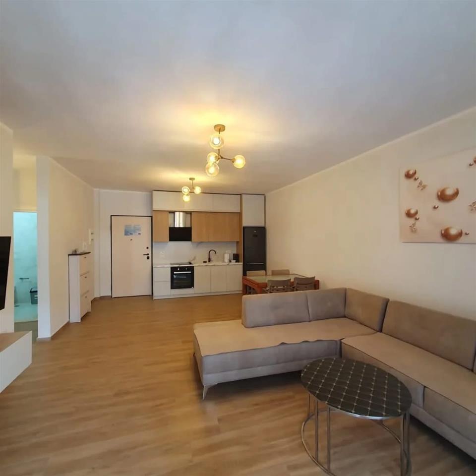 Apartament me qeta 2+1+2 ne Lungomare Vlore