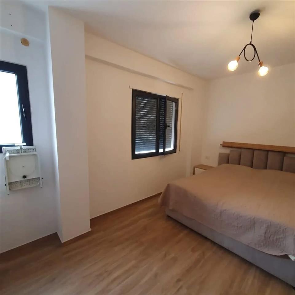 Apartament me qera 1+1 ne Lungomare Vlore