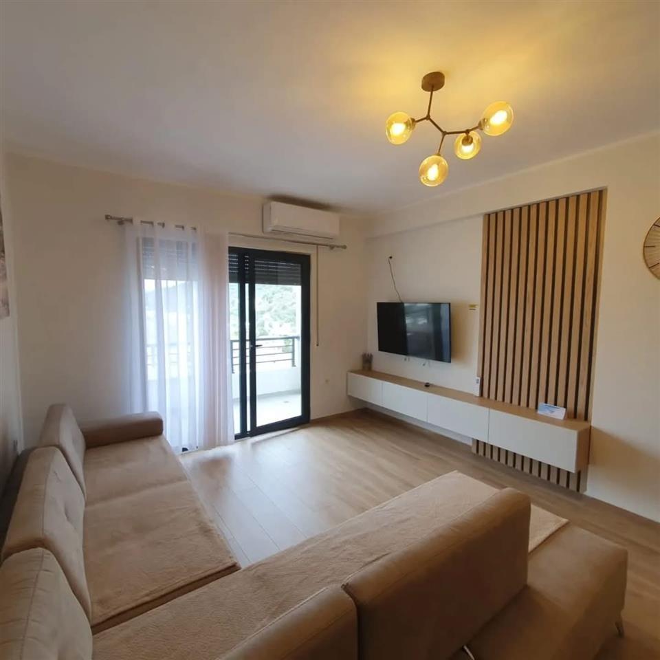 Apartament me qera 1+1 ne Lungomare Vlore