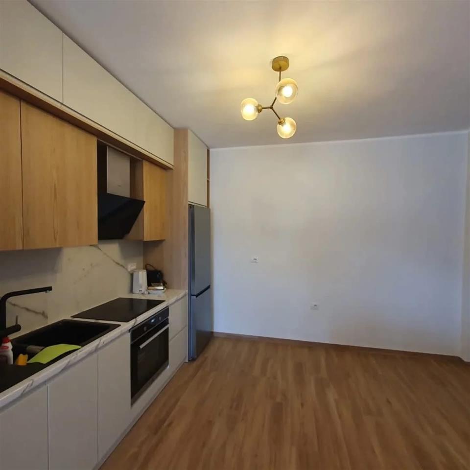 Apartament me qera 1+1 ne Lungomare Vlore