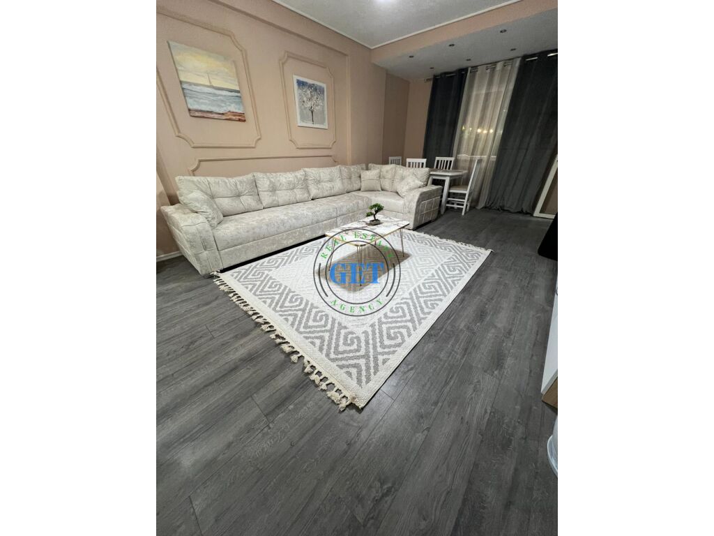 Shitet, Apartament 2+1+Verand, Ish Urt, Durres.