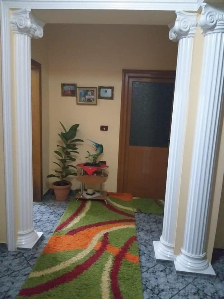 Shitet ose nderrohet